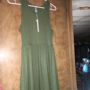 NWT olive green dress with pockets
